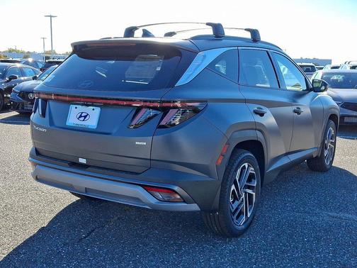 Ecotronic Gray Matte 2026 Hyundai TUCSON Limited