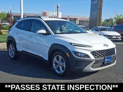 2022 Hyundai KONA SEL