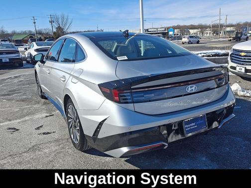 2025 Hyundai SONATA Hybrid Limited