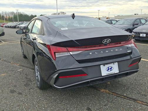 2026 Hyundai ELANTRA HEV Blue