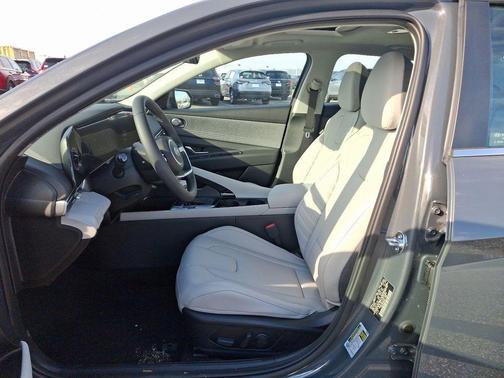 2025 Hyundai ELANTRA HEV Limited
