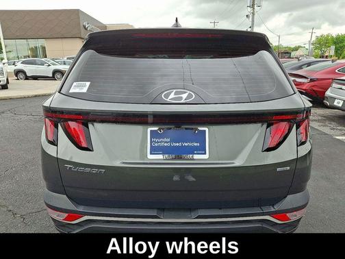 Amazon Gray 2023 Hyundai TUCSON SE
