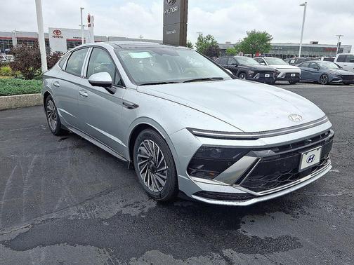 2025 Hyundai SONATA Hybrid Limited