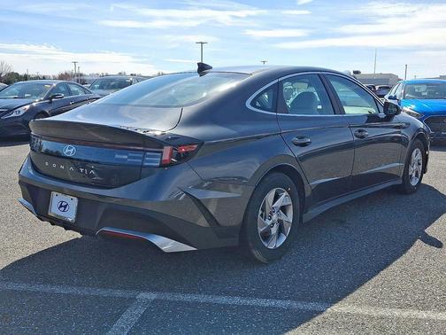 Portofino Gray 2026 Hyundai SONATA SE