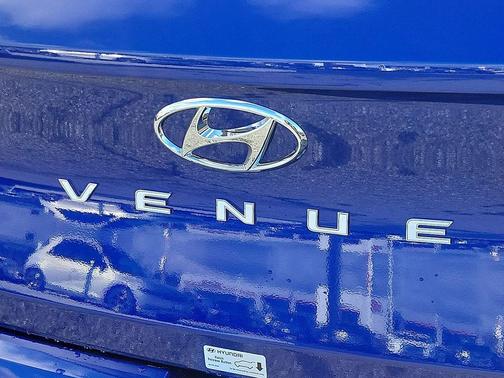 2025 Hyundai VENUE Limited