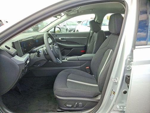 2026 Hyundai SONATA SEL