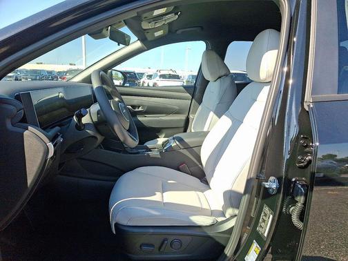 Phantom Black 2026 Hyundai SANTA CRUZ SEL