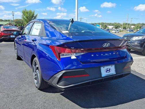 2025 Hyundai ELANTRA Sport