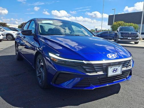 2025 Hyundai ELANTRA Sport