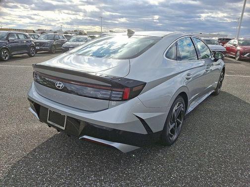 2026 Hyundai SONATA SEL