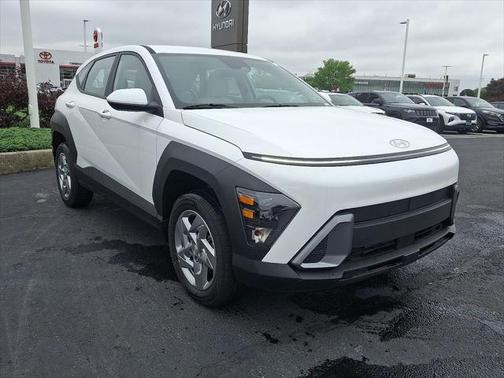 2025 Hyundai KONA SE