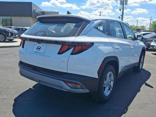 2025 Hyundai TUCSON SE
