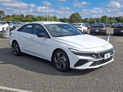 2025 Hyundai ELANTRA Sport