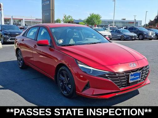 2022 Hyundai ELANTRA SEL