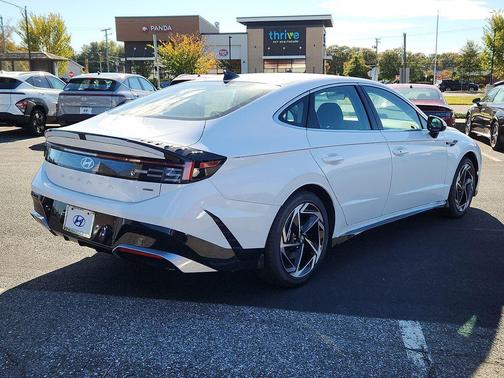 2026 Hyundai SONATA SEL