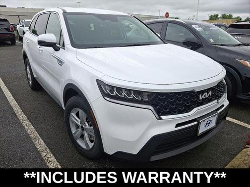 2022 Kia Sorento LX