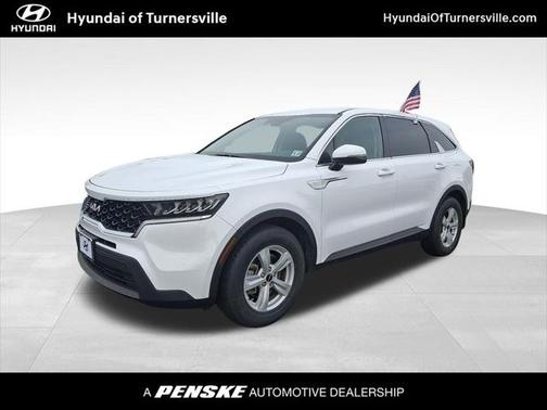 2022 Kia Sorento LX