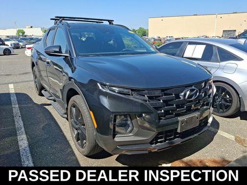 Phantom Black 2024 Hyundai SANTA CRUZ NIGHT