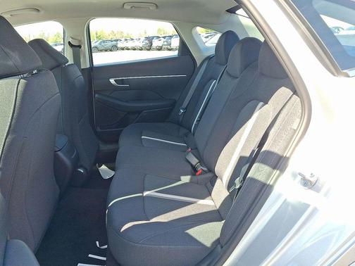 Aero Silver 2026 Hyundai SONATA SE