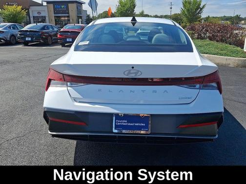 2025 Hyundai ELANTRA Limited