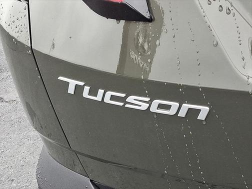 2025 Hyundai TUCSON SE