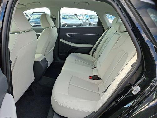 2026 Hyundai SONATA SEL