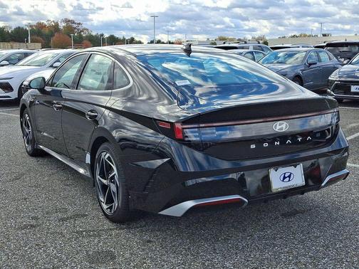 2026 Hyundai SONATA SEL