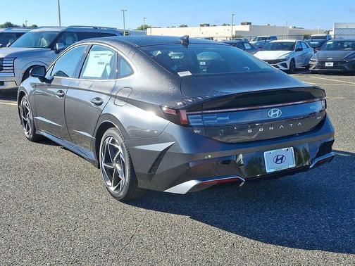 2026 Hyundai SONATA SEL
