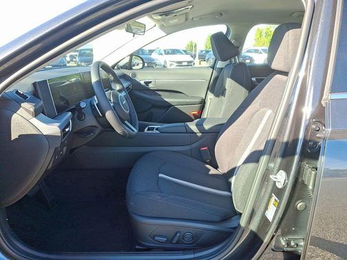 2026 Hyundai SONATA SEL