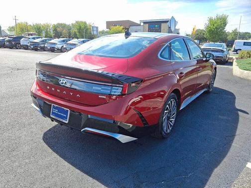 2024 Hyundai SONATA Hybrid Limited