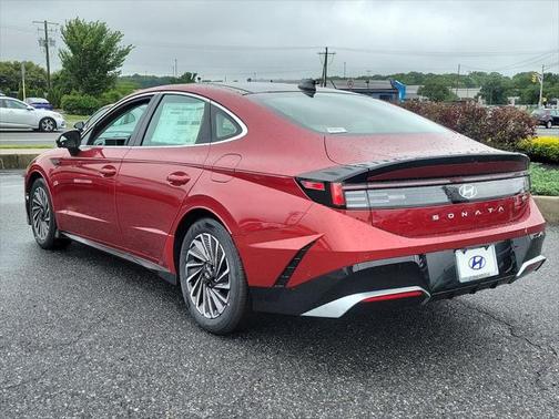 2024 Hyundai SONATA Hybrid Limited