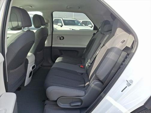 2025 Hyundai IONIQ 5 SE