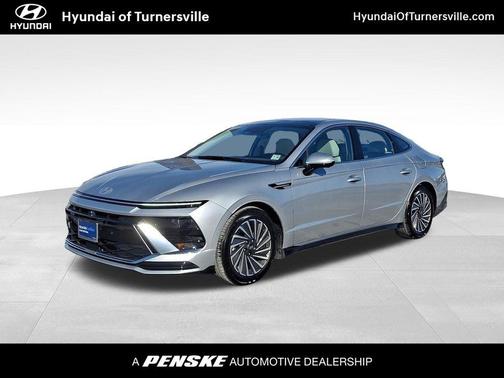 Aero Silver 2025 Hyundai SONATA Hybrid Limited