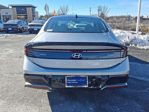 Aero Silver 2025 Hyundai SONATA Hybrid Limited