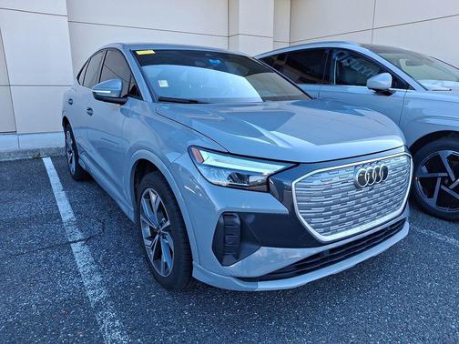Pebble Gray 2022 Audi e-tron Premium