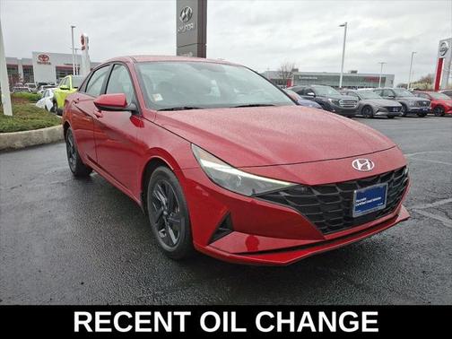 2022 Hyundai ELANTRA SEL