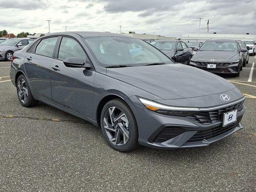 2025 Hyundai ELANTRA Sport