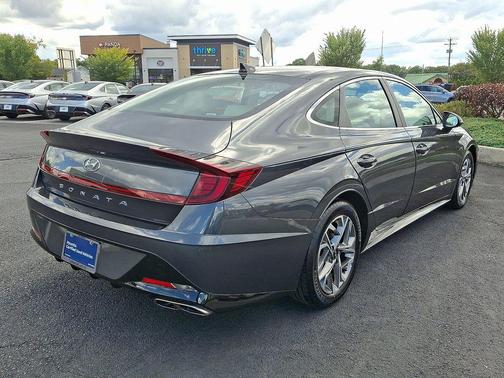 2022 Hyundai SONATA SEL