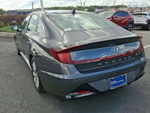 2022 Hyundai SONATA SEL