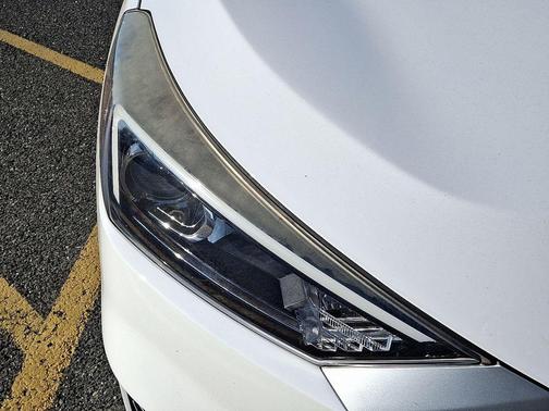 Winter White 2020 Hyundai TUCSON SE