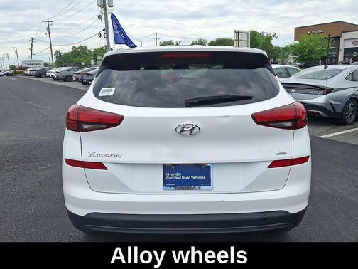 Winter White 2020 Hyundai TUCSON SE
