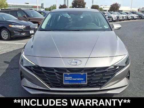 2023 Hyundai ELANTRA SE