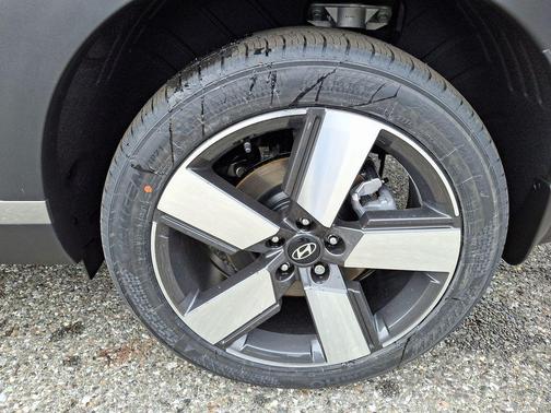 Phantom Black 2025 Hyundai SANTA FE Limited