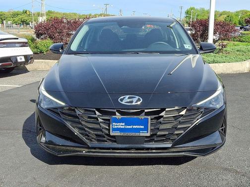 Onyx Black 2023 Hyundai ELANTRA SEL
