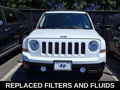 Bright White Clearcoat 2017 Jeep Patriot Latitude
