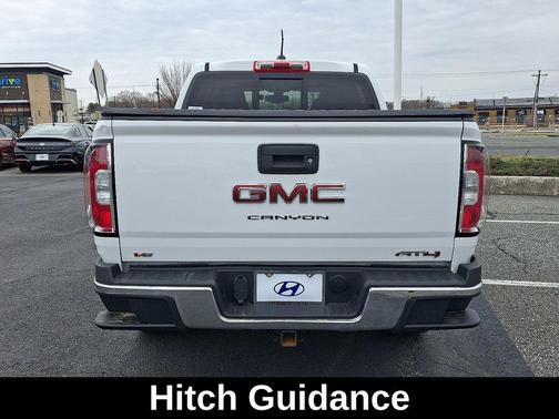 Summit White 2022 GMC Canyon AT4