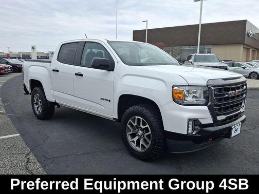 Summit White 2022 GMC Canyon AT4