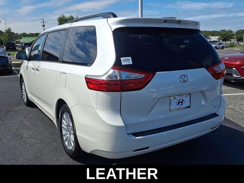 2015 Toyota Sienna XLE