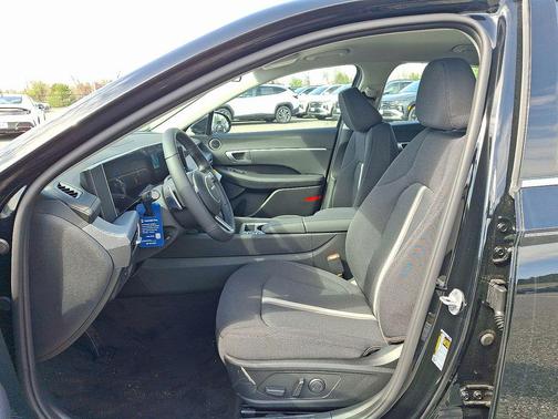 Abyss Black 2026 Hyundai SONATA SEL