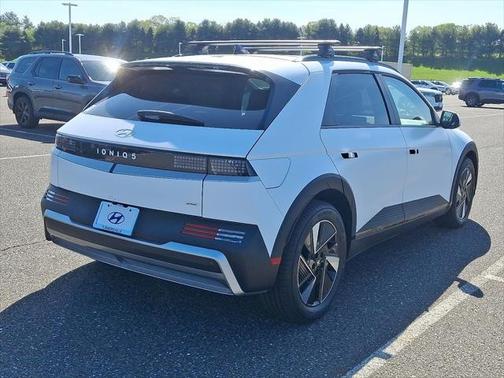 2025 Hyundai IONIQ 5 SEL